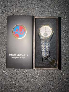 AJ High-Quality Stainless Steel Men's Wristwatch